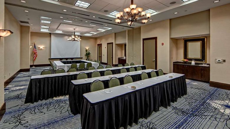 <b>Hampton Inn & Suites Nashville Downtown Meeting</b>. Images powered by <a href="https://iceportal.shijigroup.com/" title="IcePortal" target="_blank">IcePortal</a>.