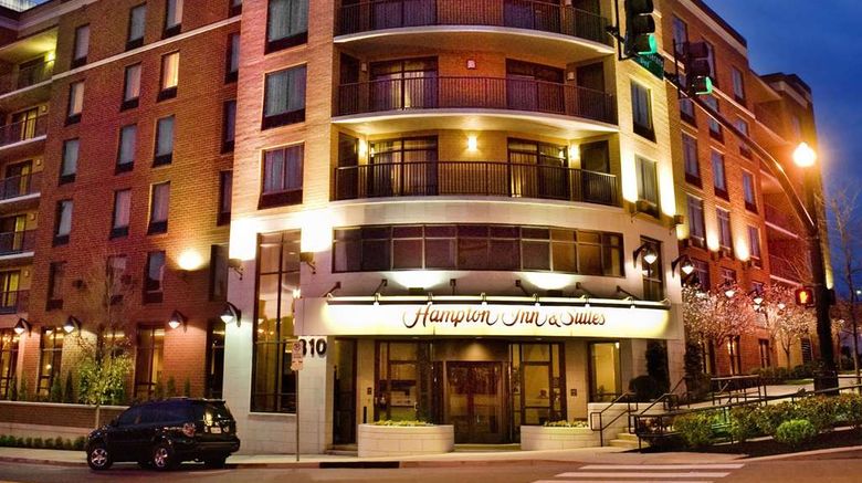 <b>Hampton Inn & Suites Nashville Downtown Exterior</b>. Images powered by <a href="https://iceportal.shijigroup.com/" title="IcePortal" target="_blank">IcePortal</a>.