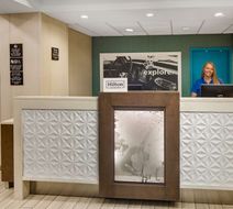 Hampton Inns & Suites Nashville Arpt Lobby