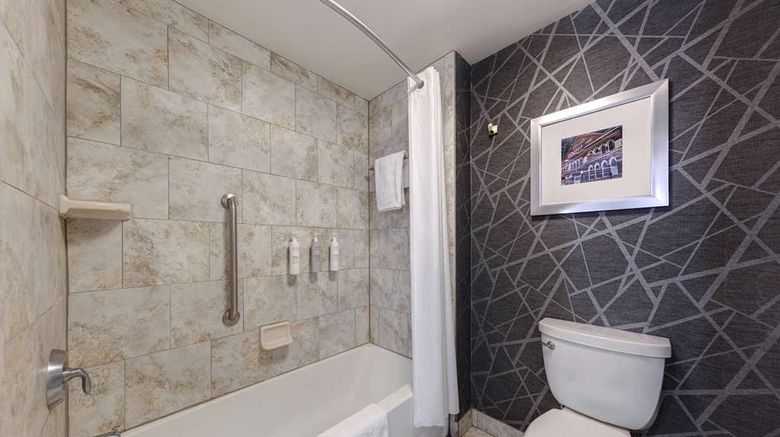 <b>Homewood Suites Nashville Vanderbilt Room</b>. Images powered by <a href="https://iceportal.shijigroup.com/" title="IcePortal" target="_blank">IcePortal</a>.