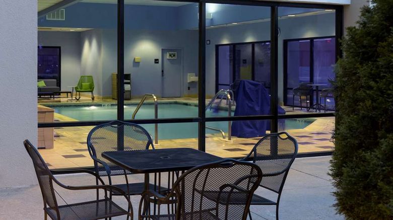 <b>Hampton Inn Bentonville/Rogers Pool</b>. Images powered by <a href="https://iceportal.shijigroup.com/" title="IcePortal" target="_blank">IcePortal</a>.