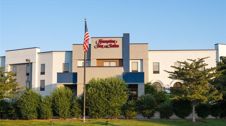 <b>Hampton Inn & Suites Meridian Exterior</b>. Images powered by <a href="https://iceportal.shijigroup.com/" title="IcePortal" target="_blank">IcePortal</a>.