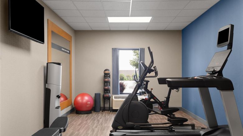 <b>Hampton Inn & Suites Meridian Health</b>. Images powered by <a href="https://iceportal.shijigroup.com/" title="IcePortal" target="_blank">IcePortal</a>.