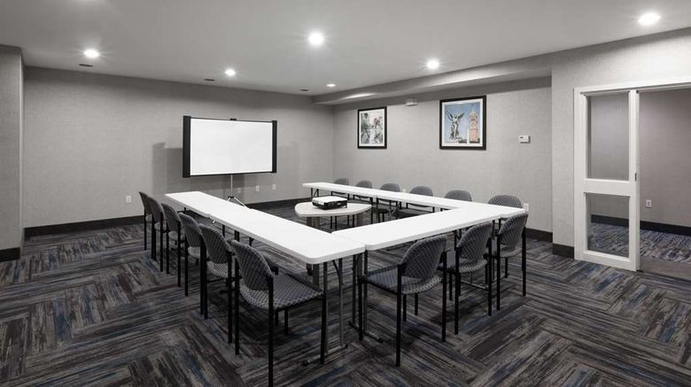 <b>Homewood Suites by Hilton Boston/Andover Meeting</b>. Images powered by <a href="https://iceportal.shijigroup.com/" title="IcePortal" target="_blank">IcePortal</a>.