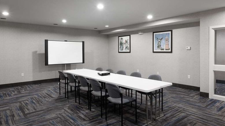 <b>Homewood Suites by Hilton Boston/Andover Meeting</b>. Images powered by <a href="https://iceportal.shijigroup.com/" title="IcePortal" target="_blank">IcePortal</a>.