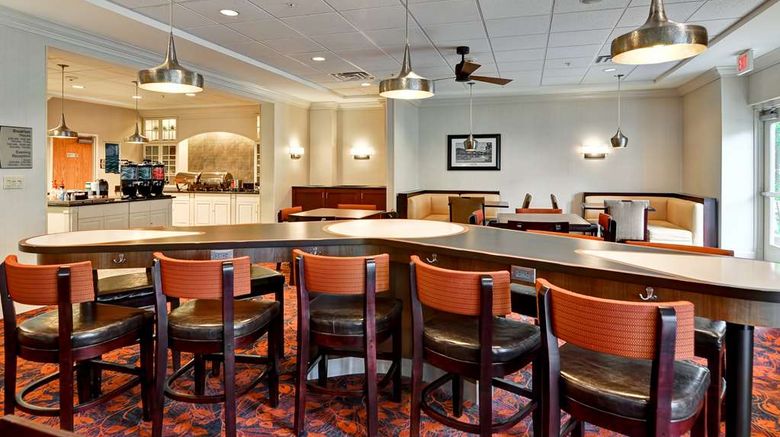 <b>Homewood Suites by Hilton Lobby</b>. Images powered by <a href="https://iceportal.shijigroup.com/" title="IcePortal" target="_blank">IcePortal</a>.