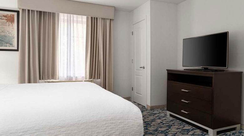 <b>Homewood Suites by Hilton Room</b>. Images powered by <a href="https://iceportal.shijigroup.com/" title="IcePortal" target="_blank">IcePortal</a>.