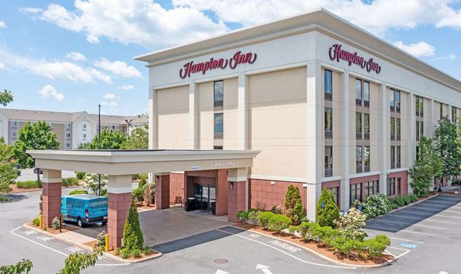 Hampton Inn Braintree Exterior