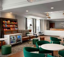 Hampton Inn Boston/Cambridge Lobby