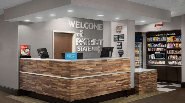Hampton Inn Haverhill Lobby