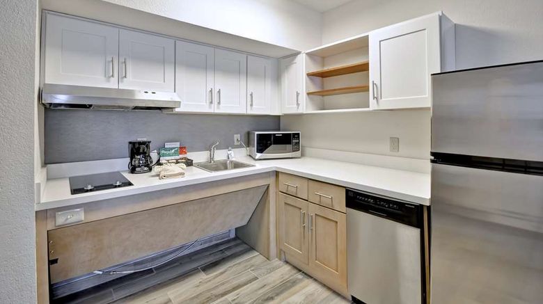 <b>Homewood Suites by Hilton Peabody Other</b>. Images powered by <a href="https://iceportal.shijigroup.com/" title="IcePortal" target="_blank">IcePortal</a>.