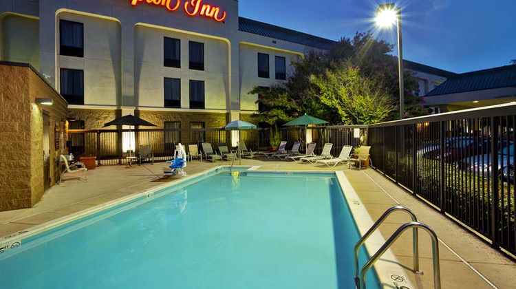Hampton Inn Bowie Pool