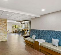 Hampton Inn Bowie Lobby