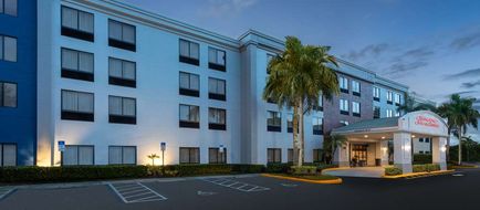 Hampton Inn & Suites Boynton Beach Exterior