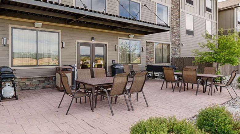 <b>Hampton Inn & Suites Pinedale Exterior</b>. Images powered by <a href="https://iceportal.shijigroup.com/" title="IcePortal" target="_blank">IcePortal</a>.