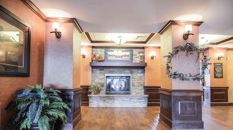 <b>Hampton Inn & Suites Pinedale Lobby</b>. Images powered by <a href="https://iceportal.shijigroup.com/" title="IcePortal" target="_blank">IcePortal</a>.