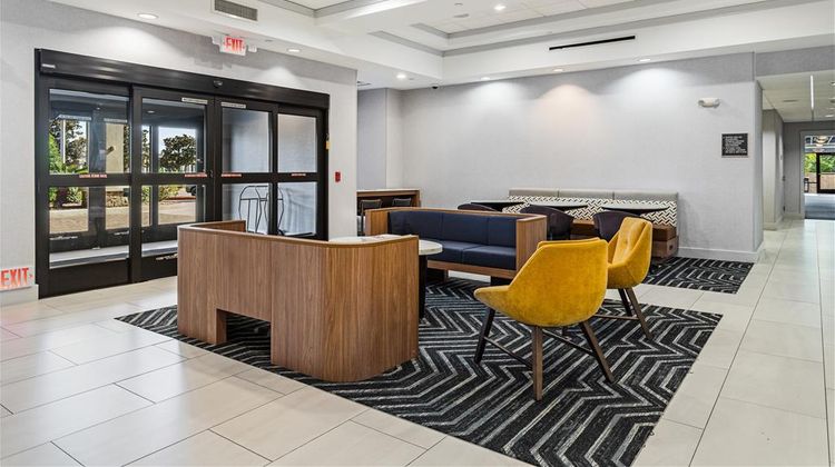 Homewood Suites - Beaumont Lobby