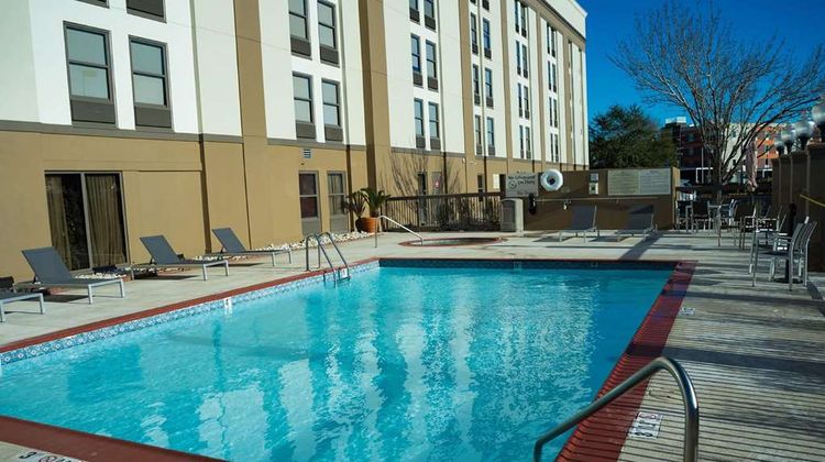 Hampton Inn Beaumont Pool