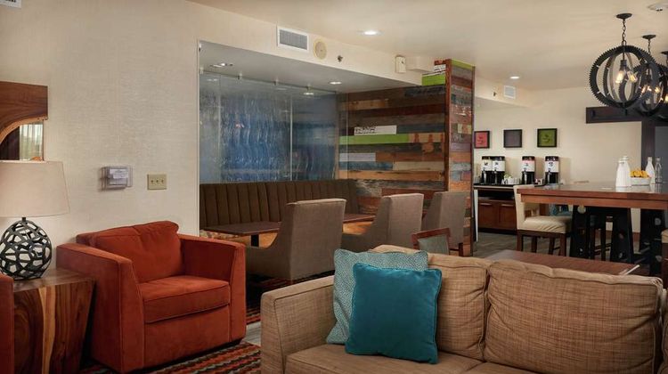 Hampton Inn Beaumont Lobby