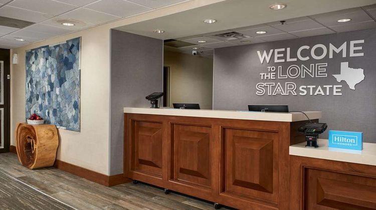 Hampton Inn Beaumont Lobby