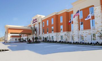 Hampton Inn & Suites - Winnie