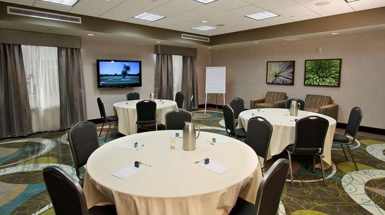 Hampton Inn & Suites - Winnie Meeting