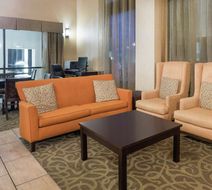 Hampton Inn Branson-West Lobby