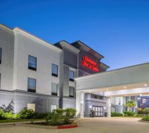Hampton Inn & Suites Brenham Exterior