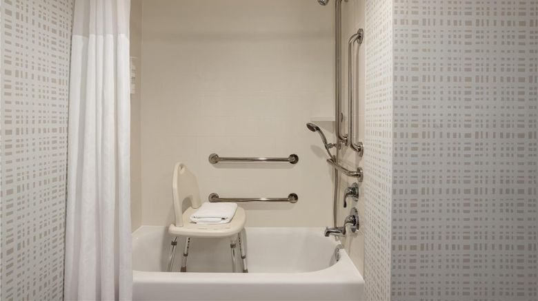 <b>Hampton Inn Bristol Room</b>. Images powered by <a href="https://iceportal.shijigroup.com/" title="IcePortal" target="_blank">IcePortal</a>.