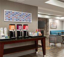 Hampton Inn Bristol Lobby