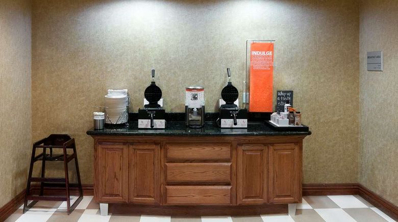 <b>Hampton Inn and Suites Brownsville Restaurant</b>. Images powered by <a href="https://iceportal.shijigroup.com/" title="IcePortal" target="_blank">IcePortal</a>.
