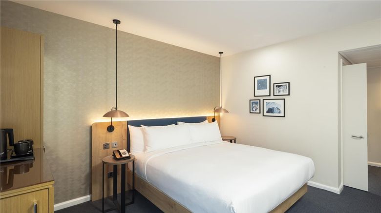 <b>Hilton Garden Inn Bristol City Centre Room</b>. Images powered by <a href="https://iceportal.shijigroup.com/" title="IcePortal" target="_blank">IcePortal</a>.