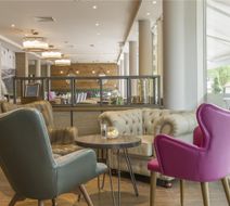 Hilton Garden Inn Bristol City Centre Lobby