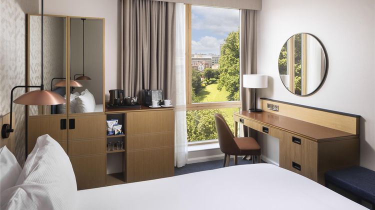 Hilton Garden Inn Bristol City Centre Room