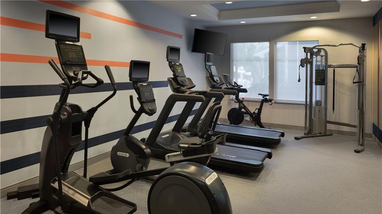 <b>Hampton Inn & Suites Jekyll Island Health</b>. Images powered by <a href="https://iceportal.shijigroup.com/" title="IcePortal" target="_blank">IcePortal</a>.