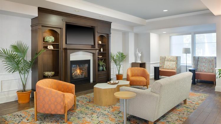 Hampton Inn & Suites Jekyll Island Lobby