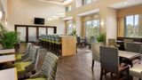 Hampton Inn & Suites Brunswick Lobby