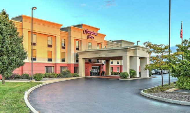 Hampton Inn Batavia Exterior