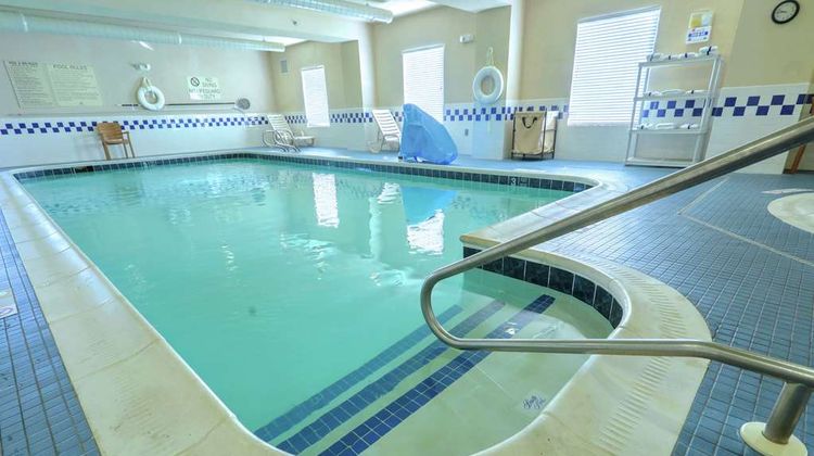 Hampton Inn Batavia Pool
