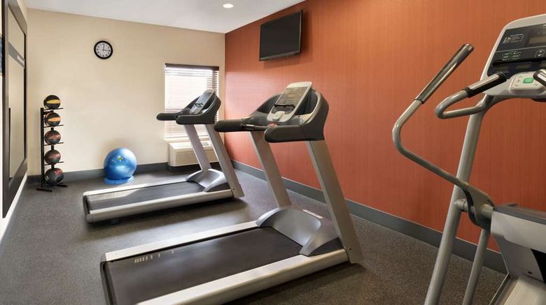 <b>Hampton Inn Battle Creek Health</b>. Images powered by <a href="https://iceportal.shijigroup.com/" title="IcePortal" target="_blank">IcePortal</a>.