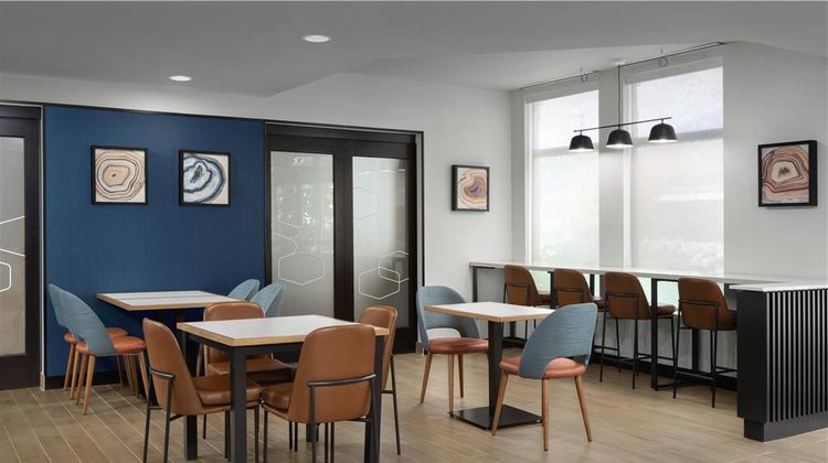 Hampton Inn Butte Lobby