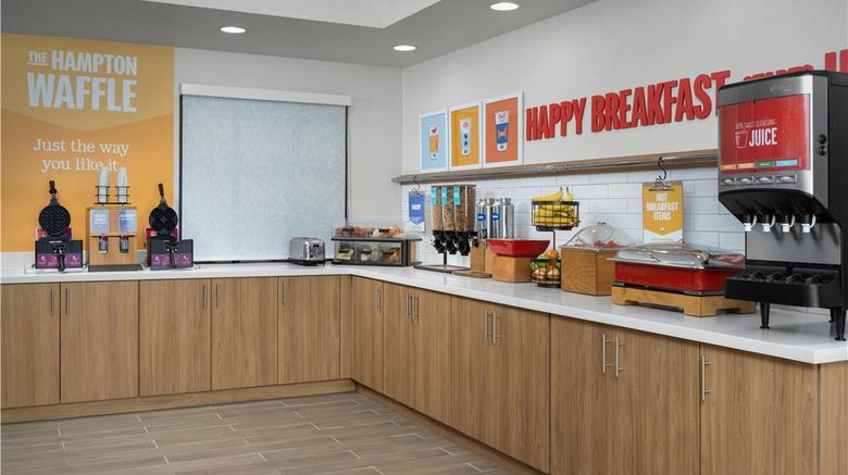 <b>Hampton Inn Butte Restaurant</b>. Images powered by <a href="https://iceportal.shijigroup.com/" title="IcePortal" target="_blank">IcePortal</a>.