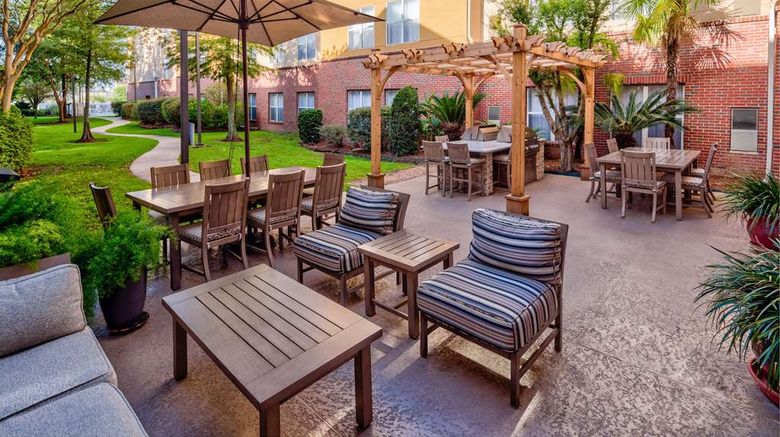 <b>Homewood Suites by Hilton Baton Rouge Exterior</b>. Images powered by <a href="https://iceportal.shijigroup.com/" title="IcePortal" target="_blank">IcePortal</a>.