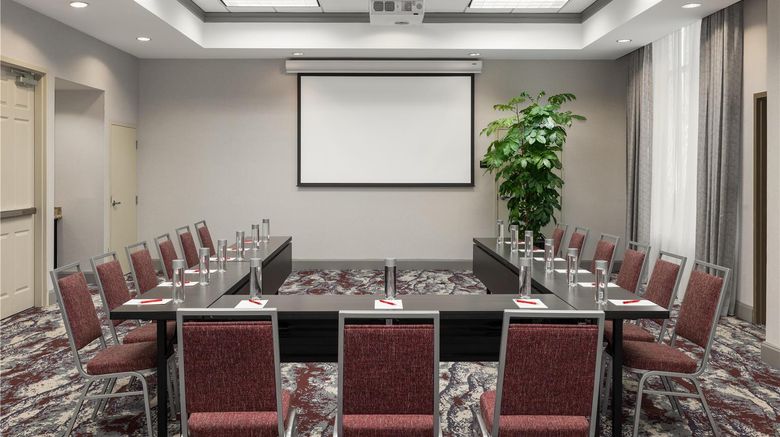 <b>Hampton Inn & Suites Baton Rouge Downtwn Meeting</b>. Images powered by <a href="https://iceportal.shijigroup.com/" title="IcePortal" target="_blank">IcePortal</a>.