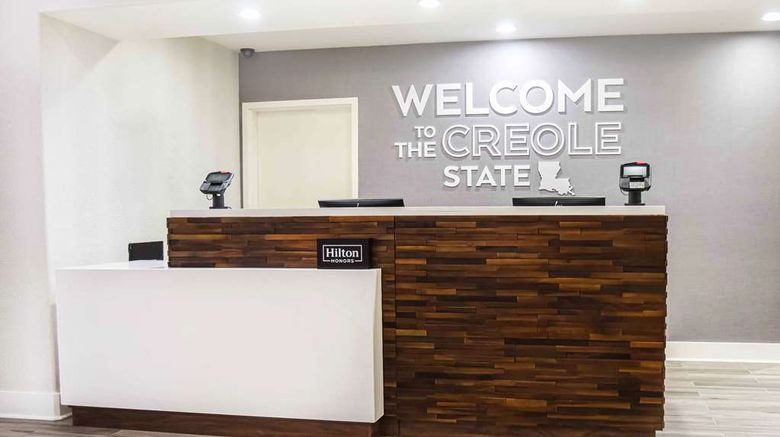 <b>Hampton Inn Baton Rouge/Denham Springs Lobby</b>. Images powered by <a href="https://iceportal.shijigroup.com/" title="IcePortal" target="_blank">IcePortal</a>.