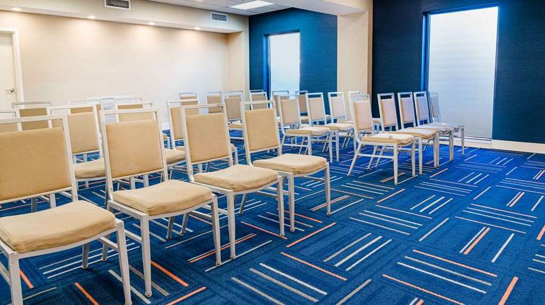 <b>Hampton Inn Baton Rouge/Denham Springs Meeting</b>. Images powered by <a href="https://iceportal.shijigroup.com/" title="IcePortal" target="_blank">IcePortal</a>.