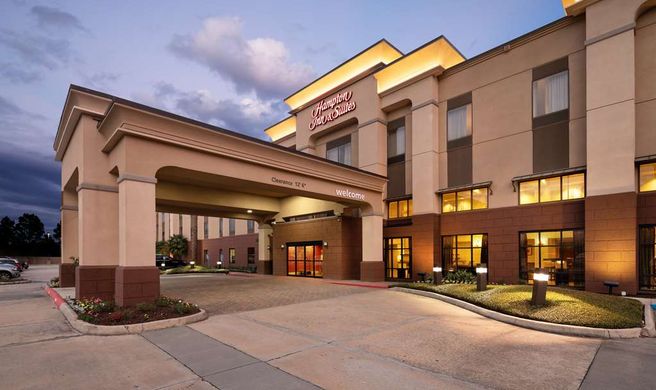 Hampton Inn & Suites Baton Rouge I-10E Exterior