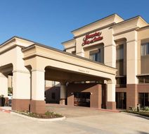 Hampton Inn & Suites Baton Rouge I-10E Exterior