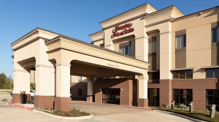 Hampton Inn & Suites Baton Rouge I-10E Exterior