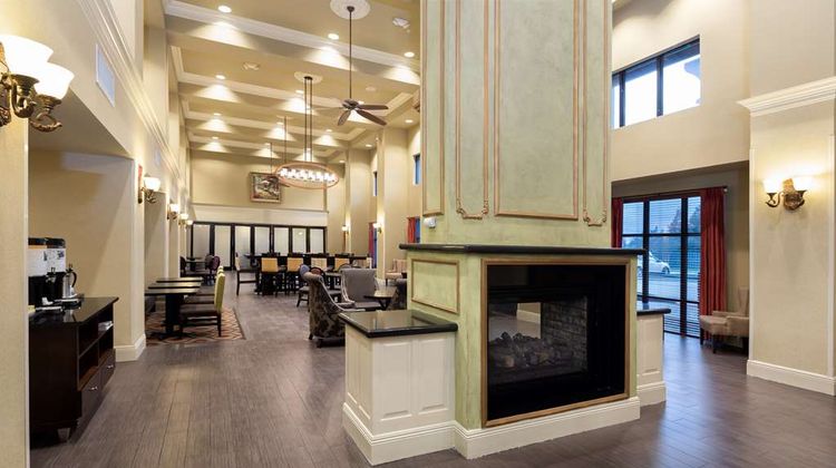 Hampton Inn & Suites Baton Rouge I-10E Lobby